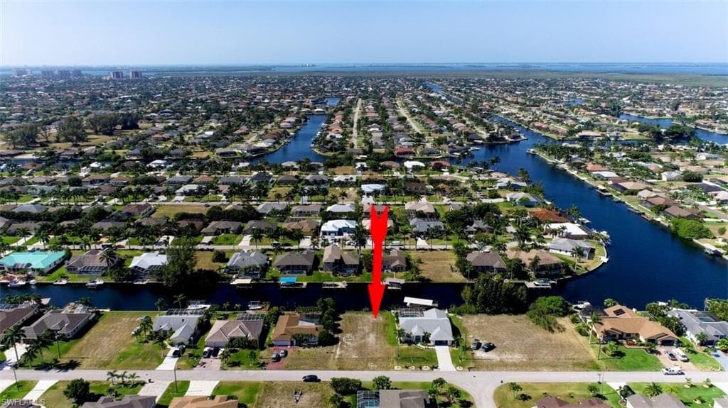 2306 SW 43rd TER CAPE CORAL, FL 33914