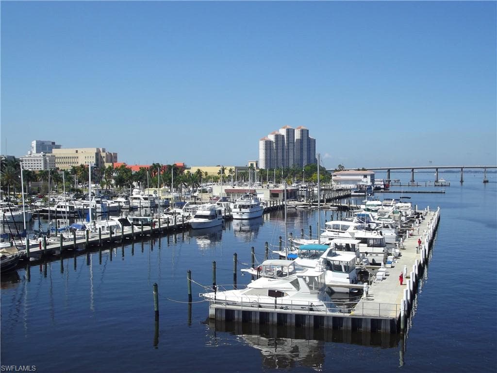 2631 1st ST 304E FORT MYERS, FL 33916