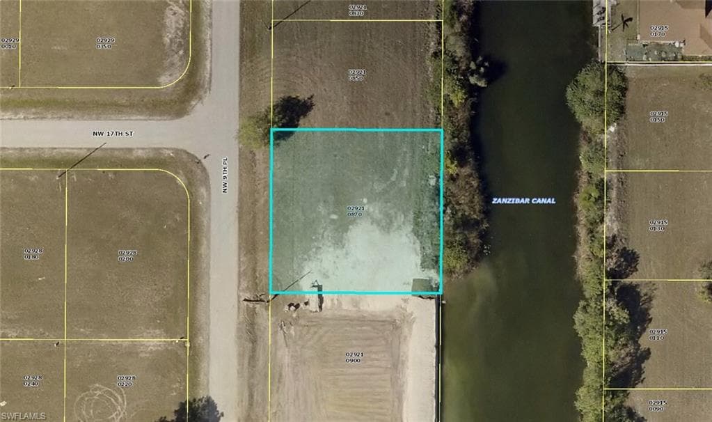 1627 NW 9th PL CAPE CORAL, FL 33993