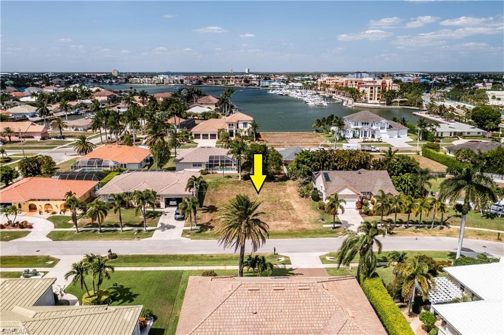 561 Elk CIR MARCO ISLAND, FL 34145