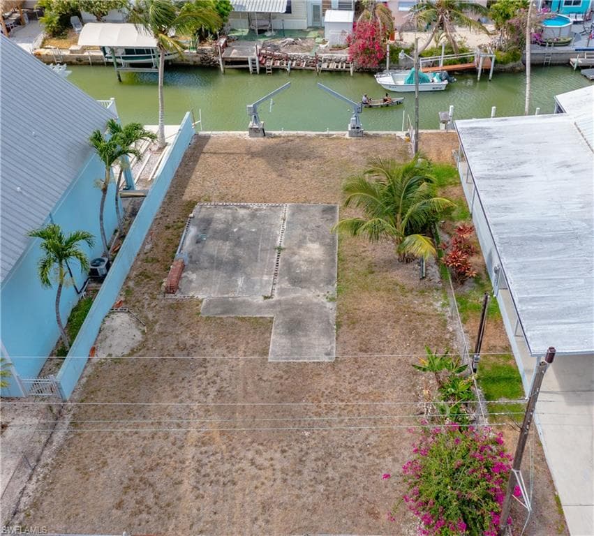 GOODLAND, FL 34140