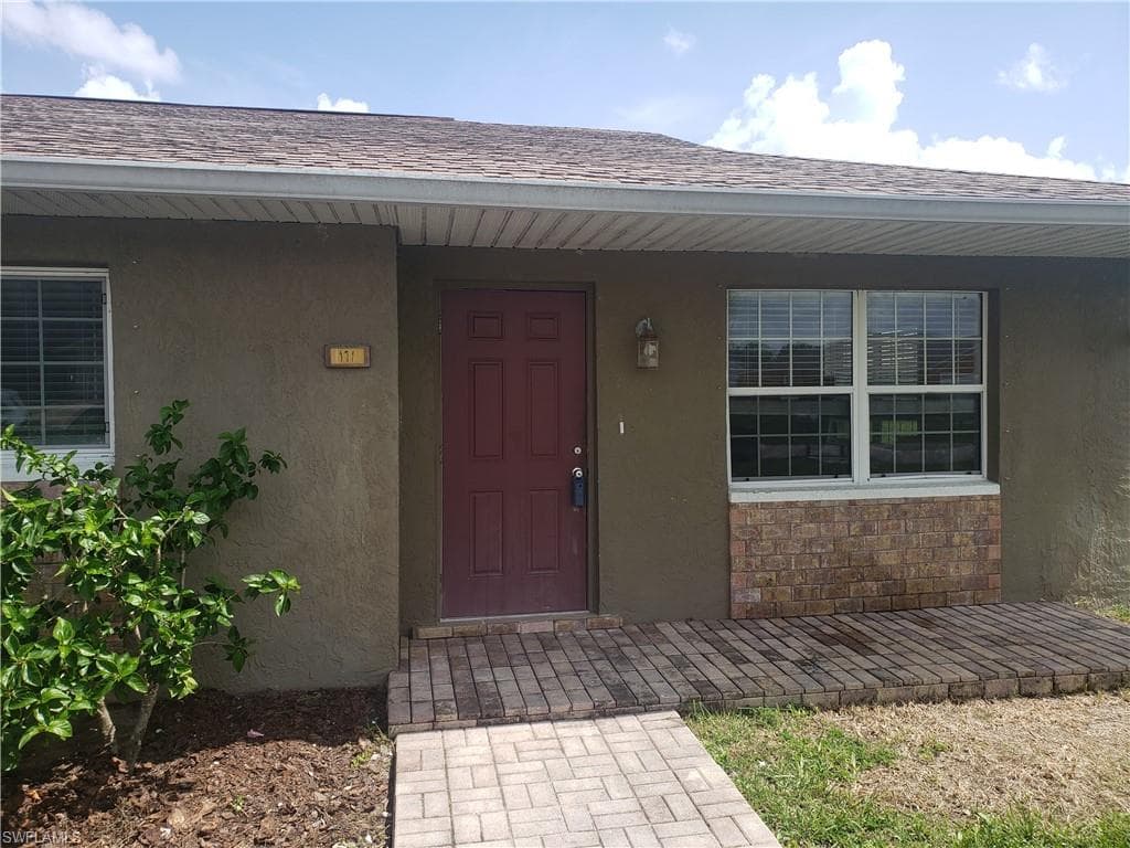 129/131 SE 12th TER CAPE CORAL, FL 33990