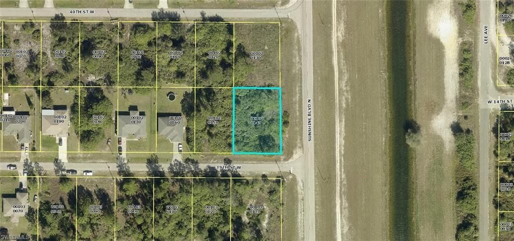 2500 39th ST W LEHIGH ACRES, FL 33971
