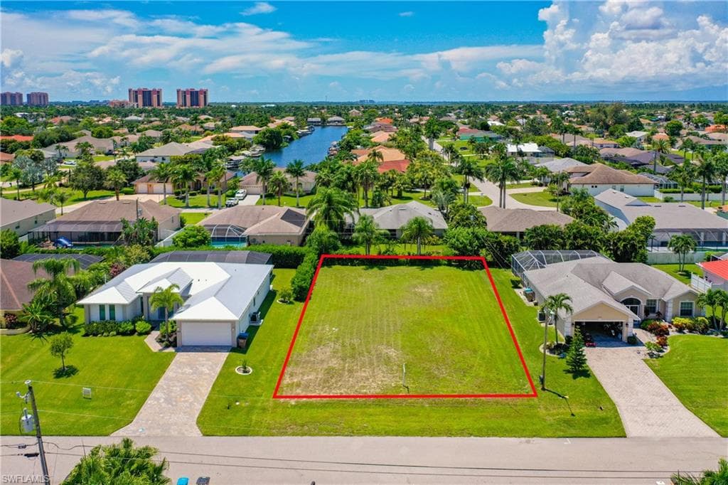 1828 SW 51st ST CAPE CORAL, FL 33914