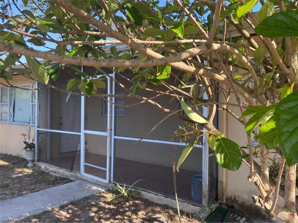 5218 Texas AVE N NAPLES, FL 34113
