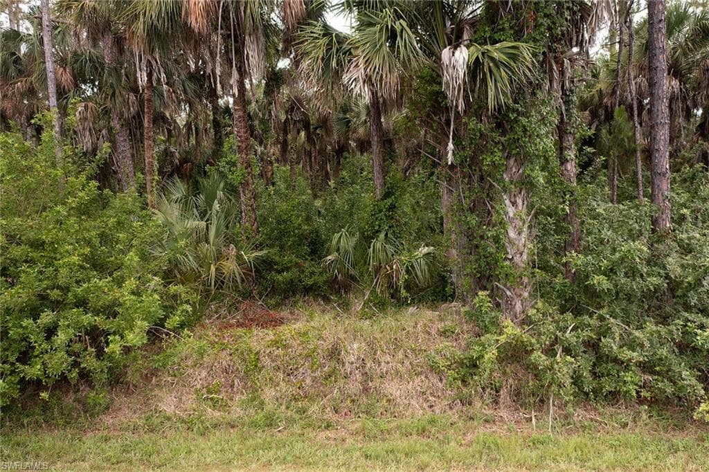 000 1st ST NW NAPLES, FL 34120