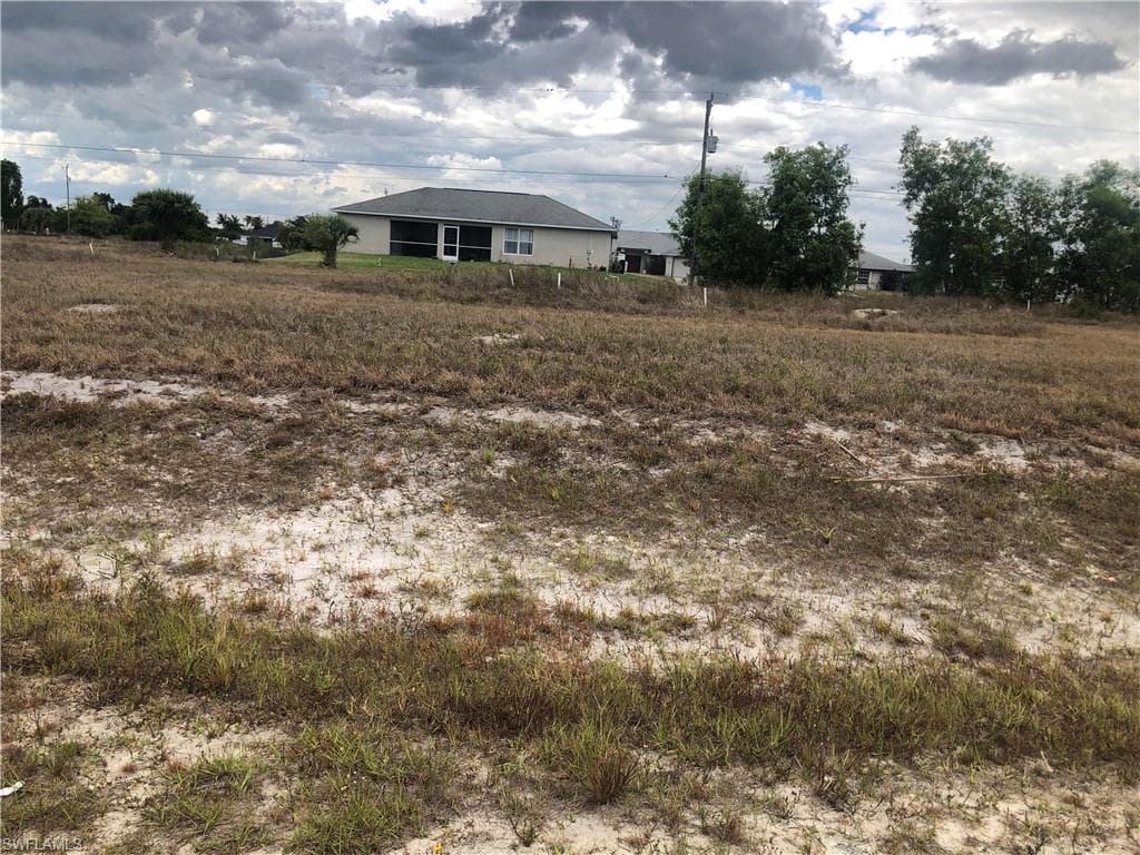 409 NW 4th ST CAPE CORAL, FL 33993