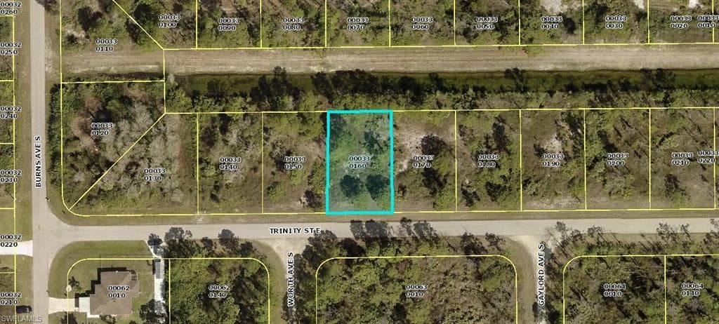 621 Trinity ST E LEHIGH ACRES, FL 33974
