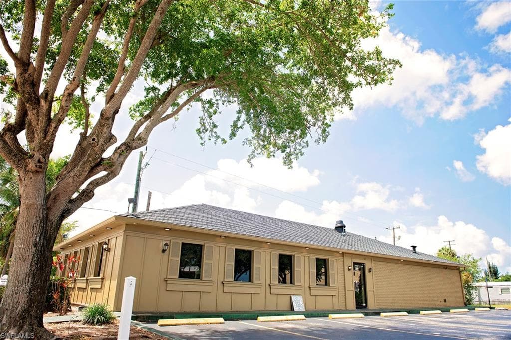 3010 Tamiami TRL E NAPLES, FL 34112
