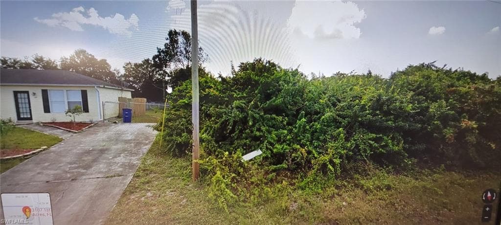 3107 1st ST SW LEHIGH ACRES, FL 33976