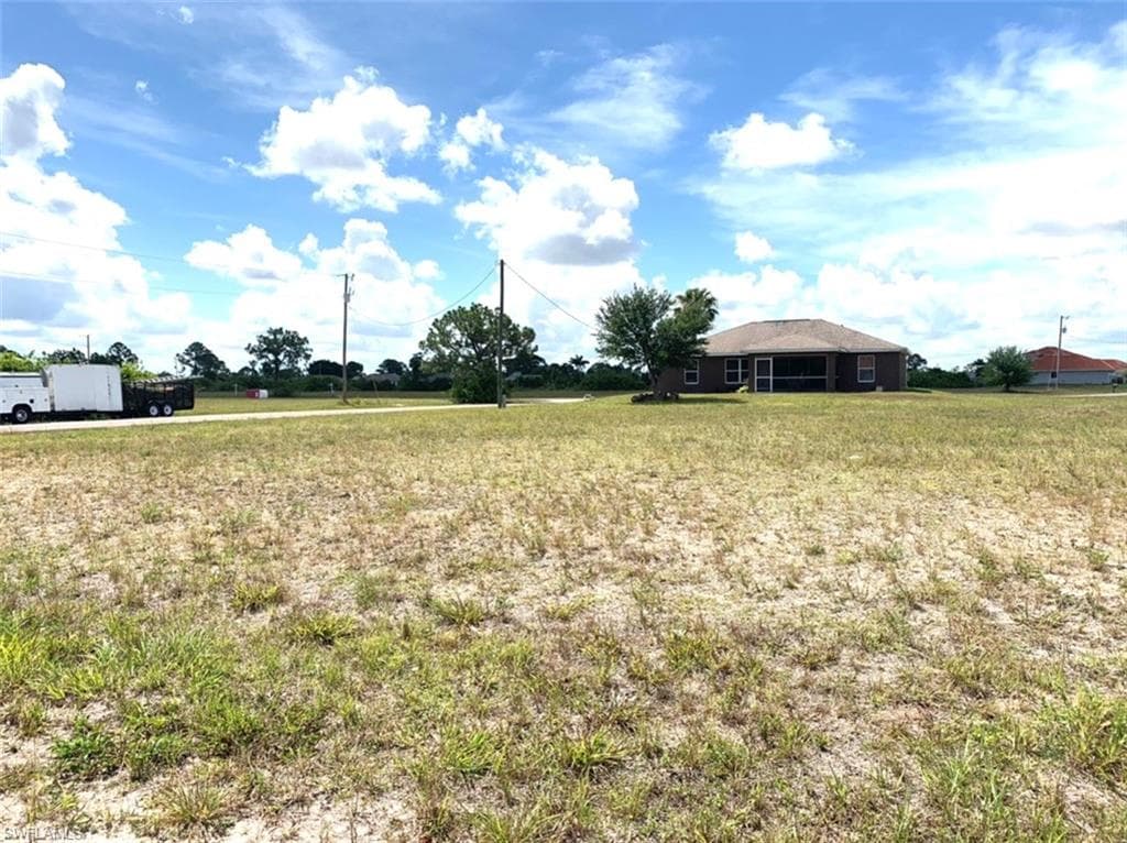 4171 NE 8th PL CAPE CORAL, FL 33909