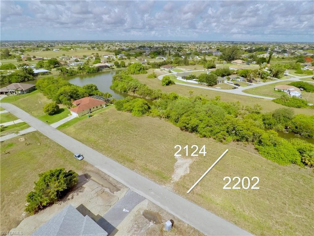 2124 NE 22nd AVE CAPE CORAL, FL 33909