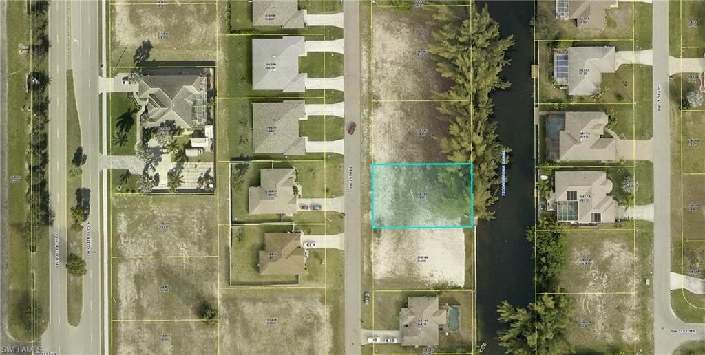 2107 SW 15th PL CAPE CORAL, FL 33991
