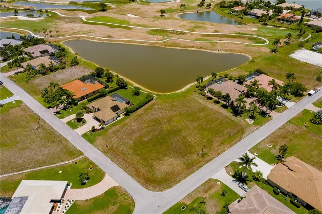 17994 Bluewater DR NAPLES, FL 34114