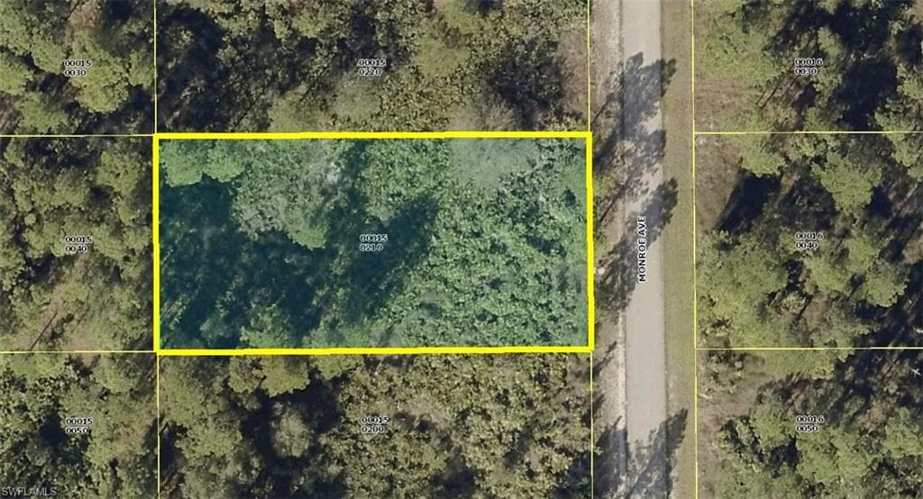 1317 Monroe AVE LEHIGH ACRES, FL 33972
