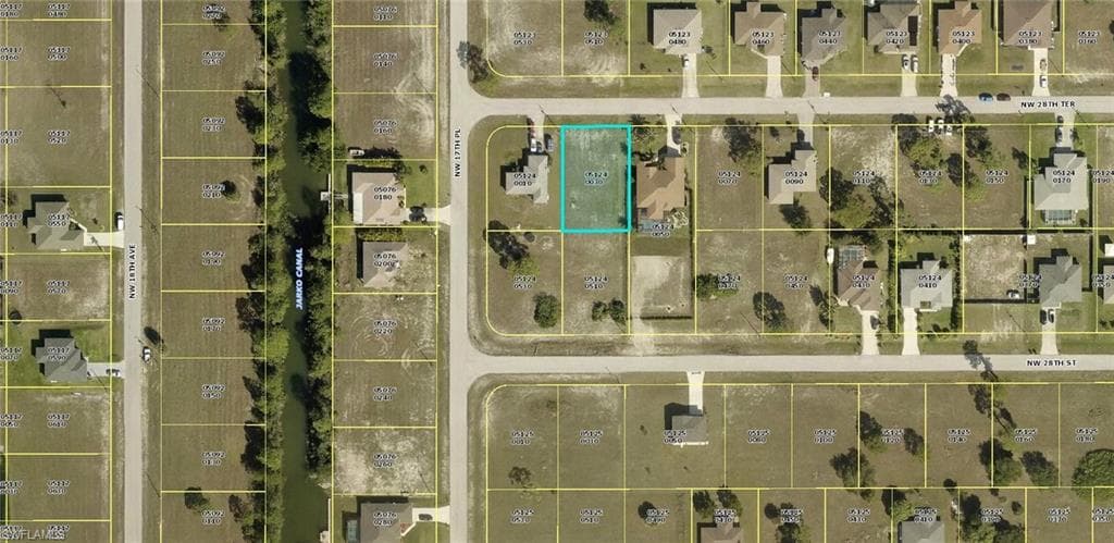 1720 NW 28th TER CAPE CORAL, FL 33993