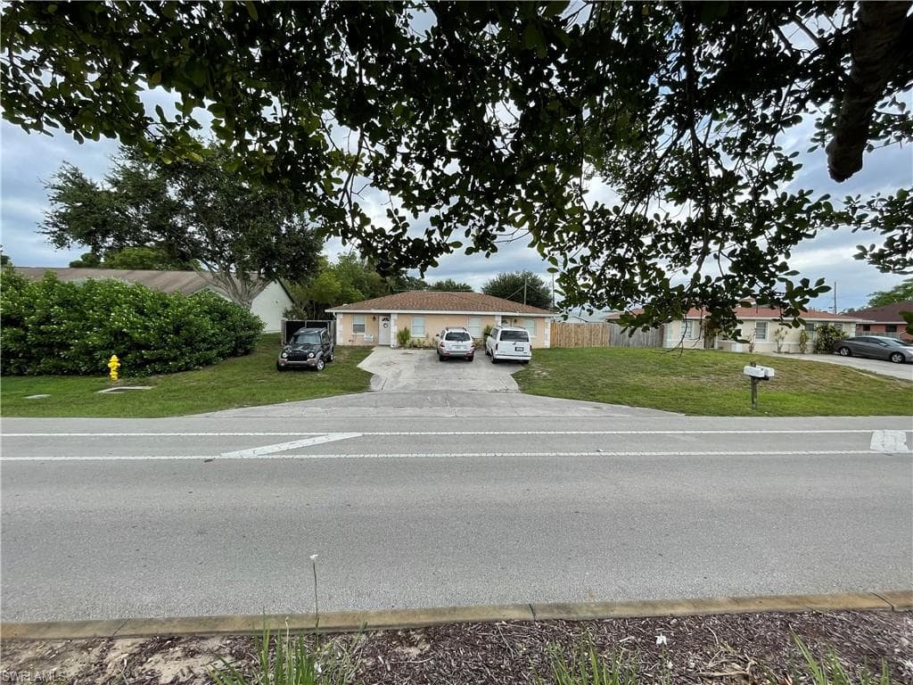 2896 Tropicana BLVD NAPLES, FL 34116