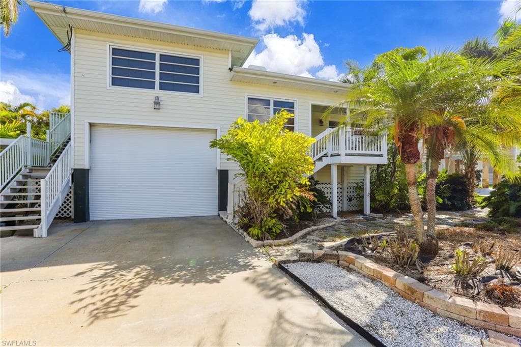 530 Carlos CIR FORT MYERS BEACH, FL 33931