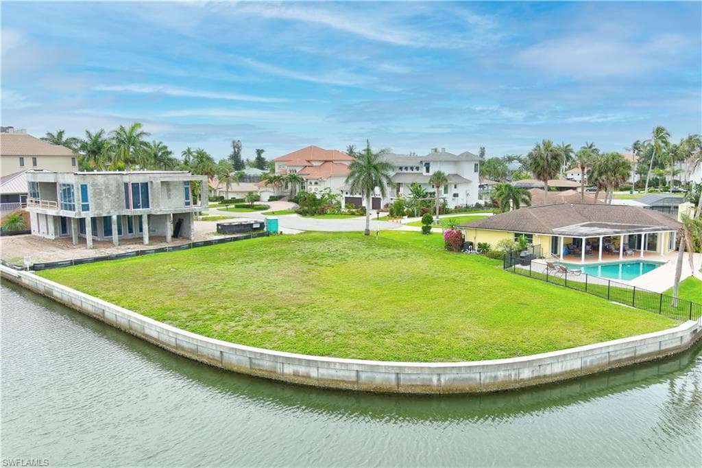 359 Seagull AVE NAPLES, FL 34108