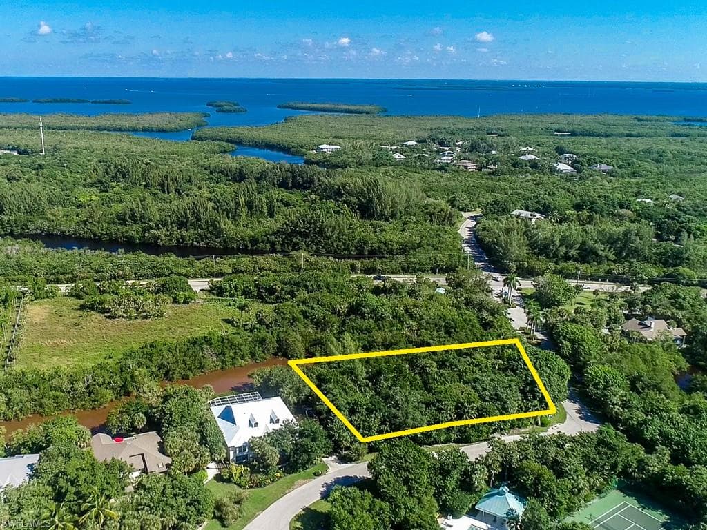 5398 Osprey CT SANIBEL, FL 33957