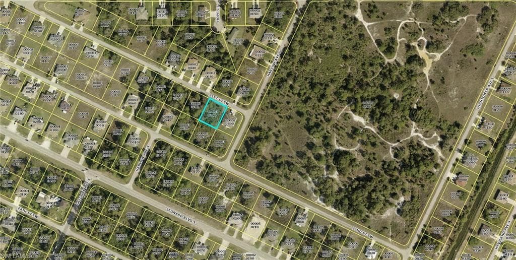 4705 21st ST SW LEHIGH ACRES, FL 33973