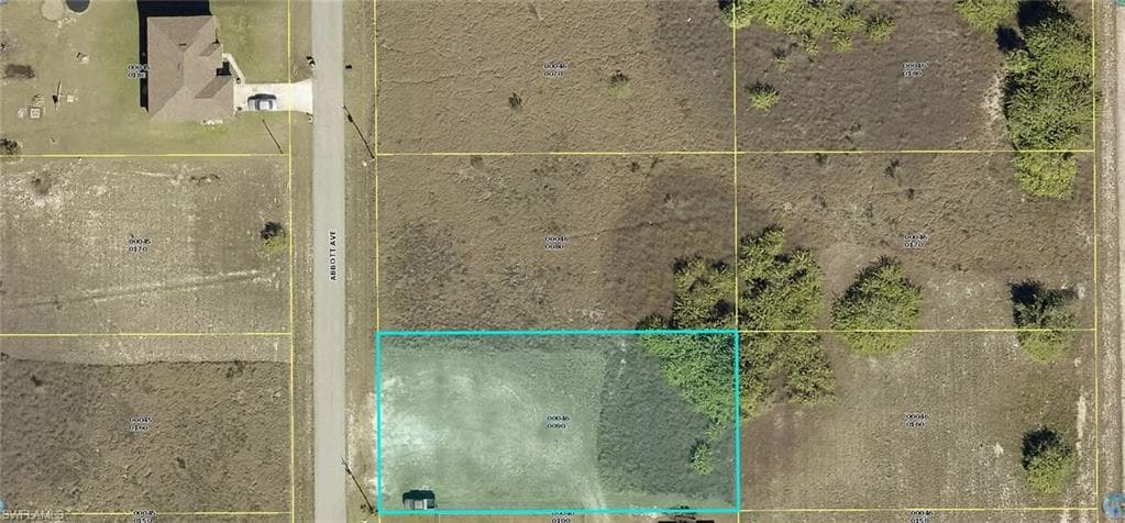 1506 Abbott AVE LEHIGH ACRES, FL 33972