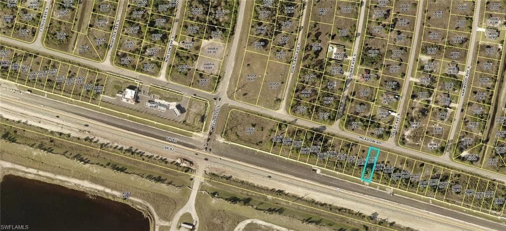 3030 Meadow RD LEHIGH ACRES, FL 33974
