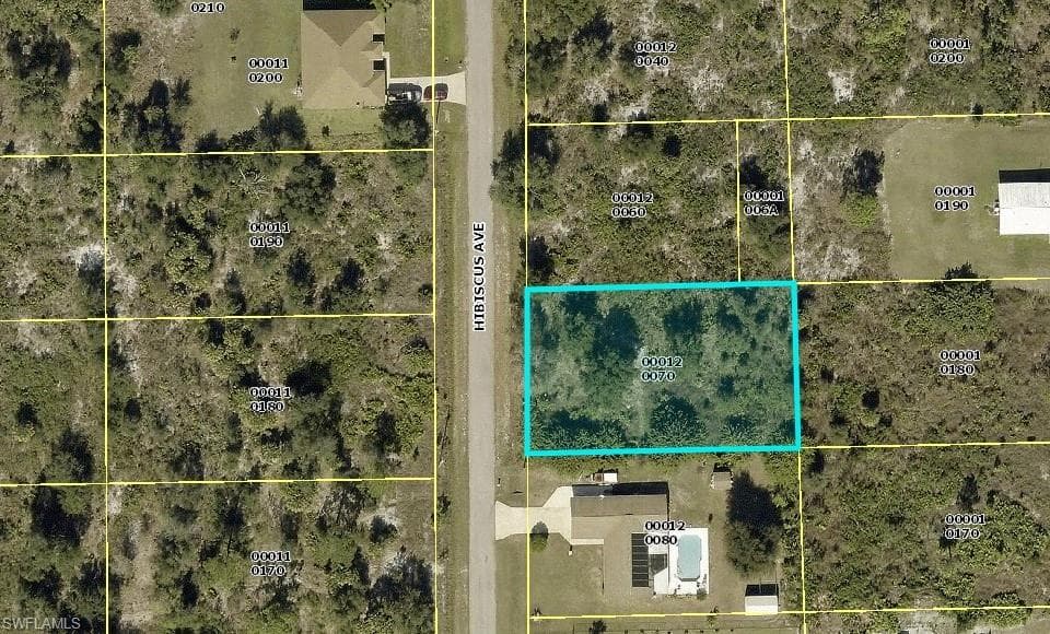 810 Hibiscus AVE LEHIGH ACRES, FL 33972