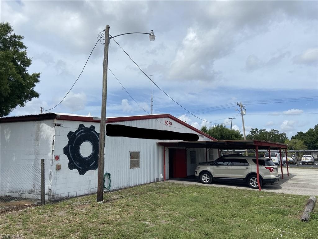 5020 Bayline DR NORTH FORT MYERS, FL 33917