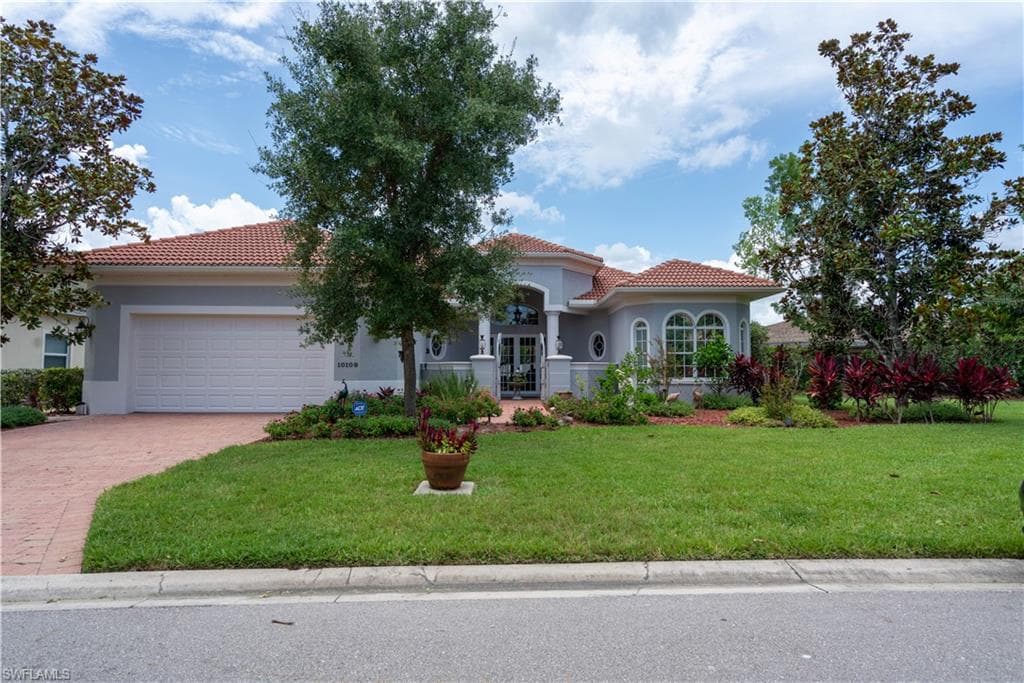 10109 Avonleigh DR BONITA SPRINGS, FL 34135