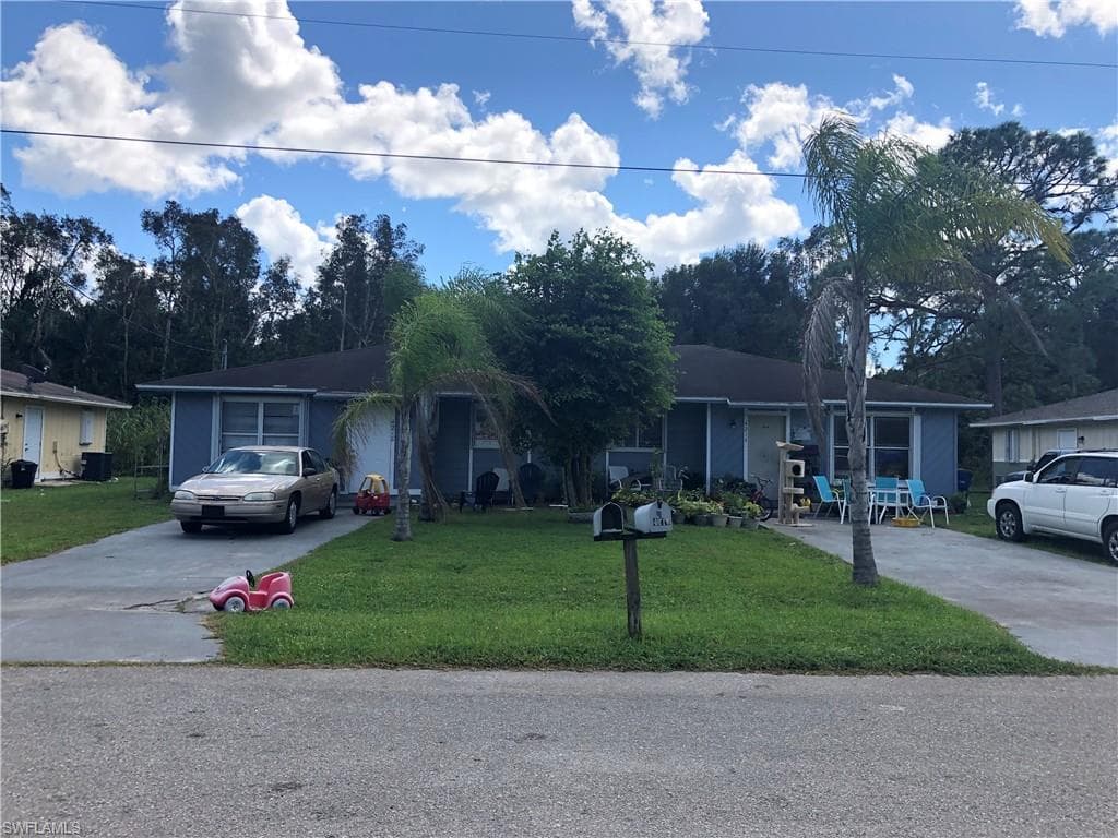 4216-4218 Pine Drop LN NORTH FORT MYERS, FL 33917