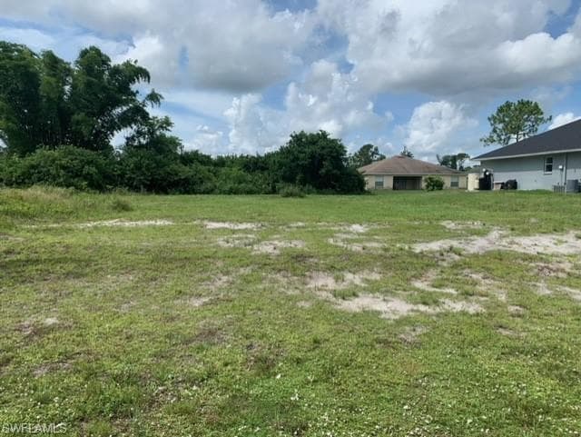 3123 40th ST SW LEHIGH ACRES, FL 33976