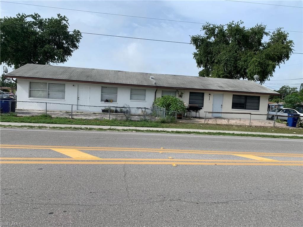 5502/5504 1st AVE FORT MYERS, FL 33907