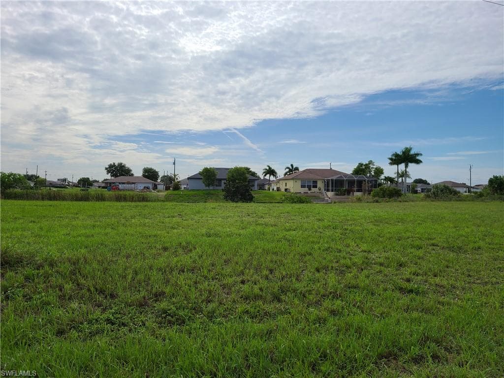 1415 NE 8th PL CAPE CORAL, FL 33909