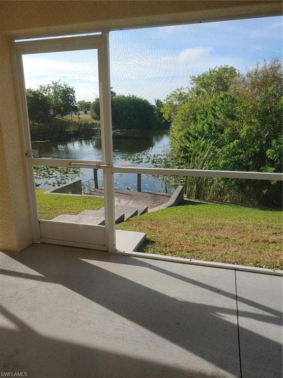 824 NE 15th LN CAPE CORAL, FL 33909