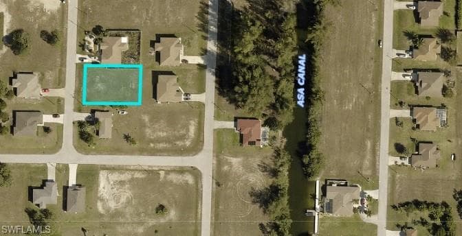 1105 21st AVE CAPE CORAL, FL 33993