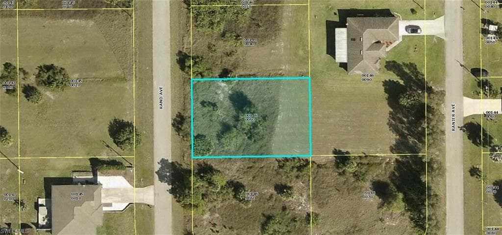 313 Rand AVE LEHIGH ACRES, FL 33974