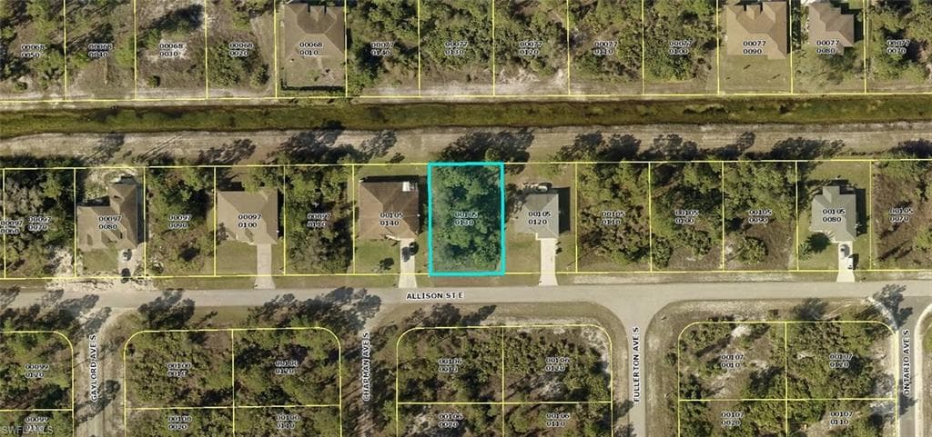 637 Allison ST E LEHIGH ACRES, FL 33974