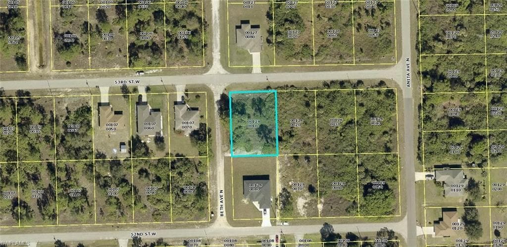 2513 53rd ST W LEHIGH ACRES, FL 33971