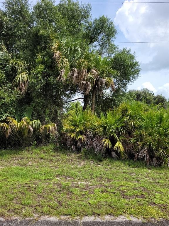 5009 Spinnaker RD LABELLE, FL 33935