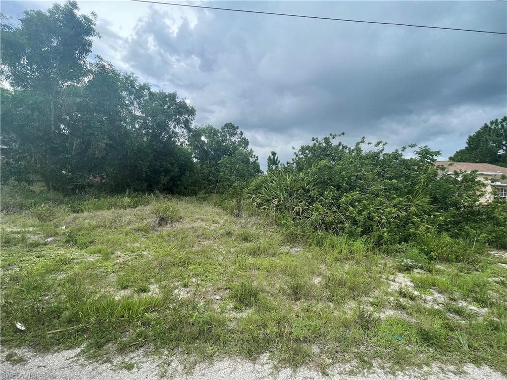3215 27th ST SW LEHIGH ACRES, FL 33976