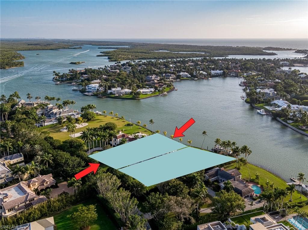 1832 Galleon DR NAPLES, FL 34102