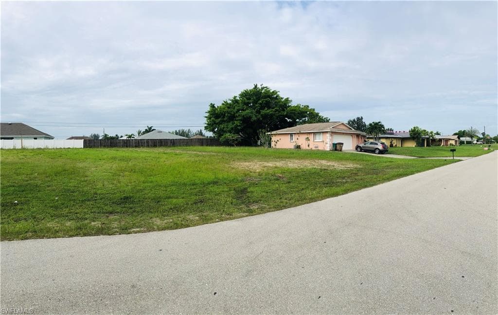 306 SW 19th ST CAPE CORAL, FL 33991
