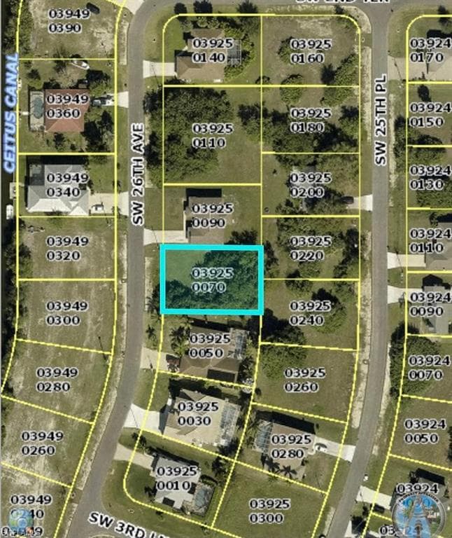 301 SW 26th AVE CAPE CORAL, FL 33914