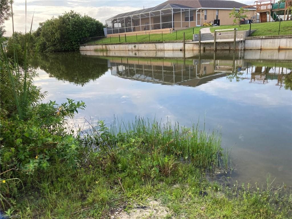 1418 SW 1st ST CAPE CORAL, FL 33991