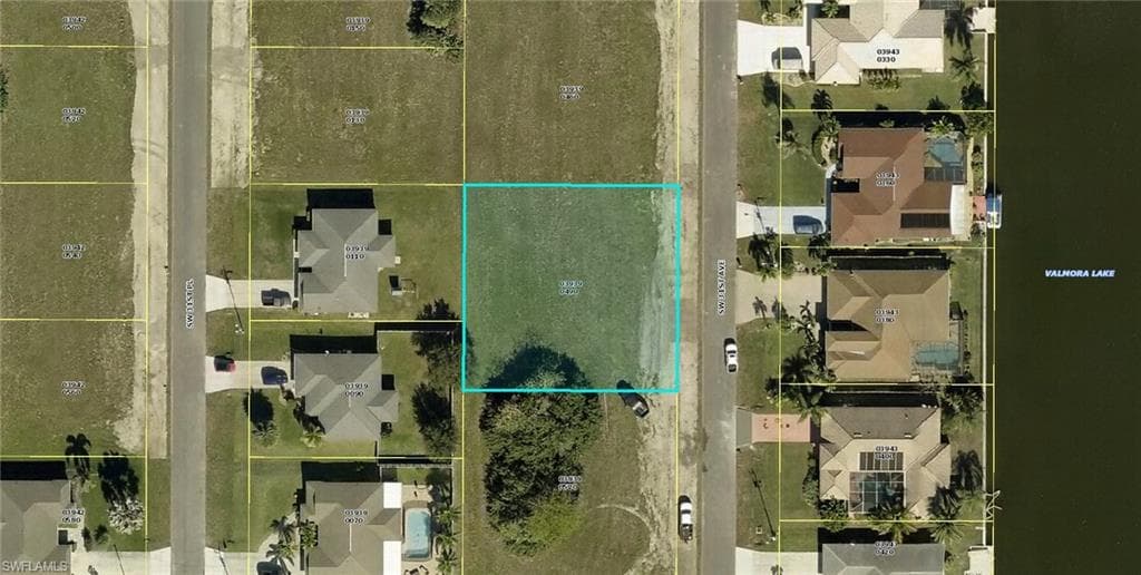 300 SW 31st AVE CAPE CORAL, FL 33991
