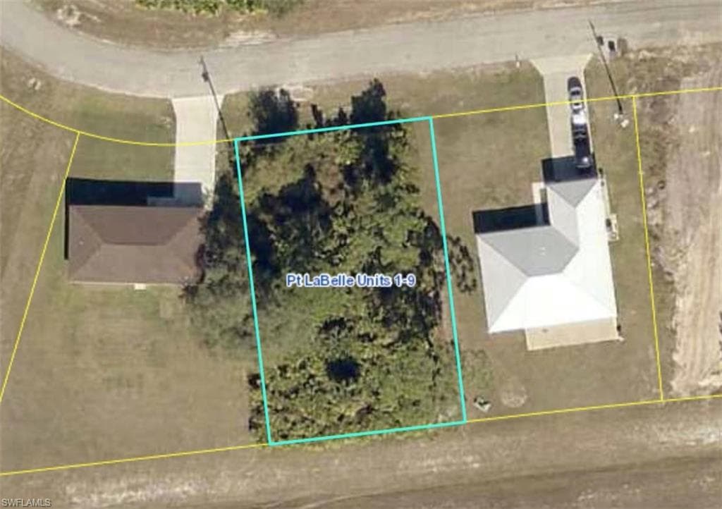 5003 Pinetree CIR LABELLE, FL 33935