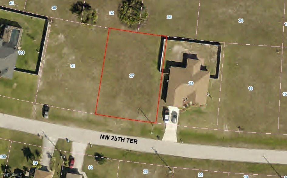 27 NW 25th TER CAPE CORAL, FL 33993