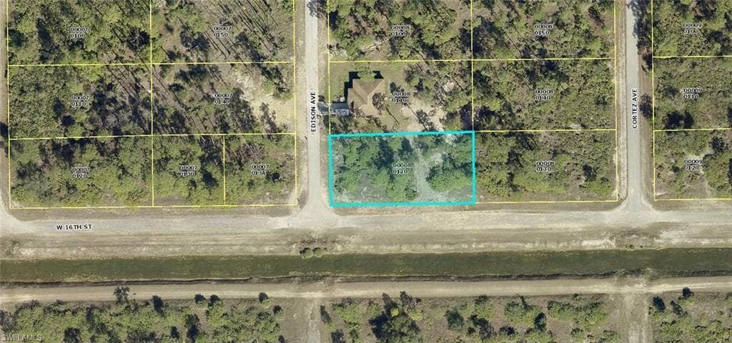 1600 Edison AVE LEHIGH ACRES, FL 33972
