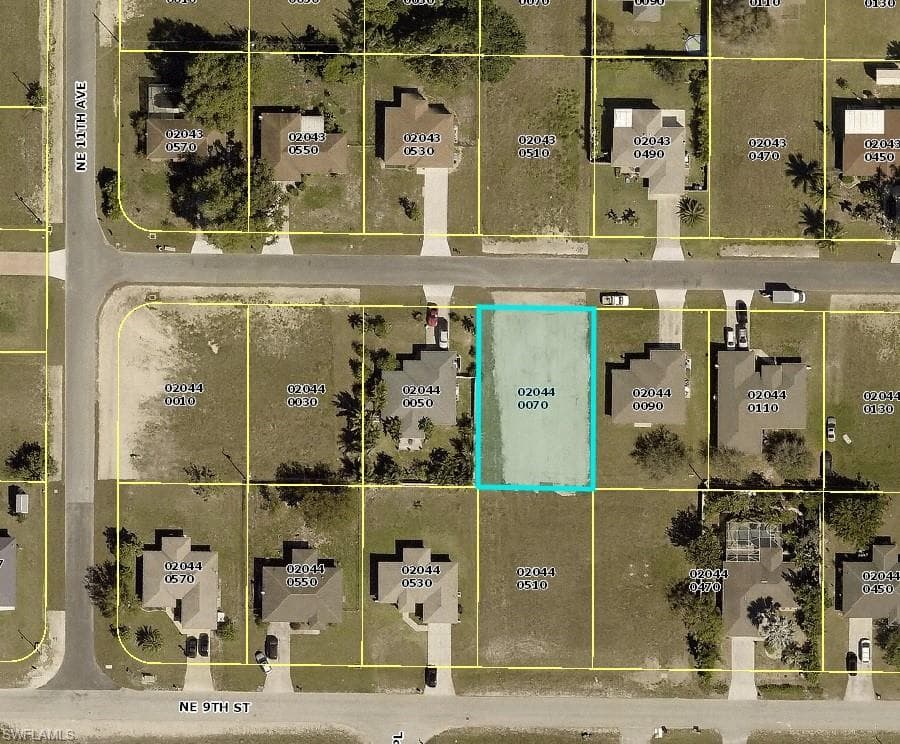1114 NE 9th TER CAPE CORAL, FL 33909